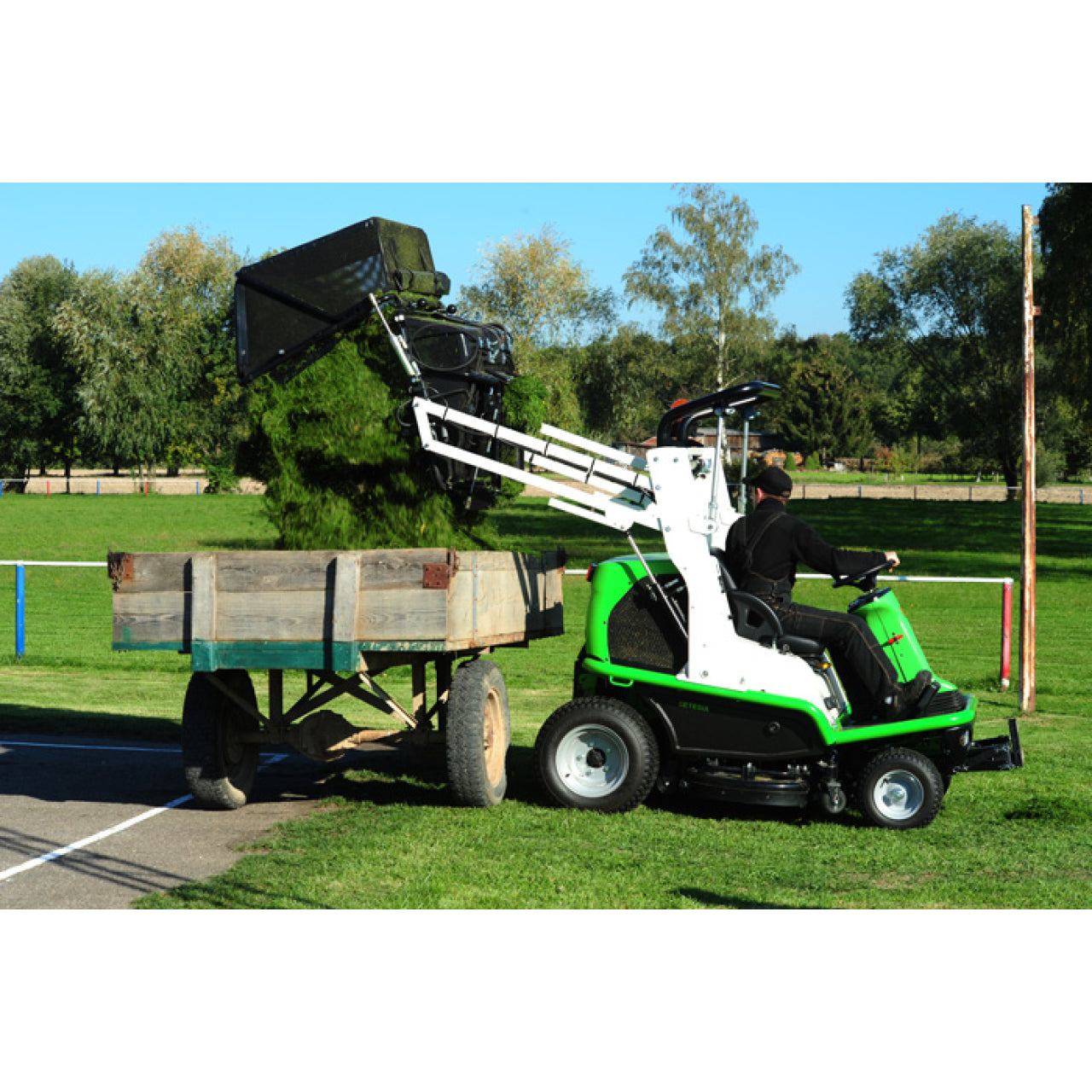 24549-5_Etesia_H124DN