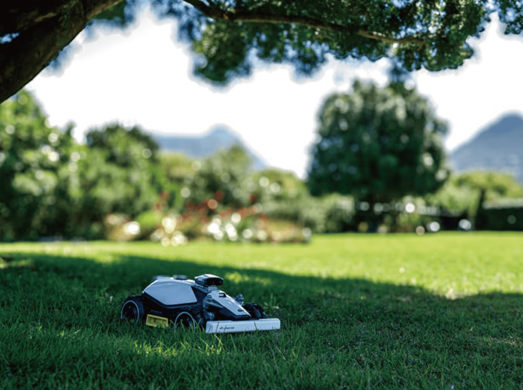 Mammotion-LUBA-MINI-AWD-Einsatz